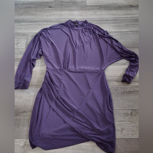 Class Act Purple Mini Dress - L - Stretchy Turtleneck Open Back Party Dress - Picture 12 of 13
